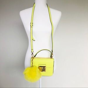 Aldo lime green detachedable arm strap bag purse